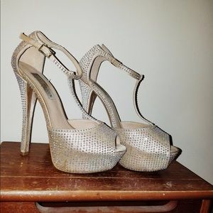 Steve Madden crystallized  angylna1 sandal pumps